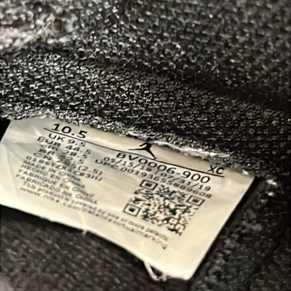 Jordan Nike Air Jordan 1 Retro High Zoom 'Fearless' Iridescent High Top Lace Up - Picture 11 of 11